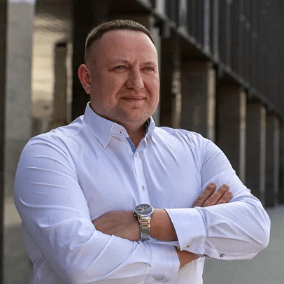 Евгений Николаев